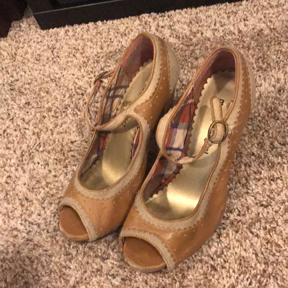 Madden Girl peep toe tan heels